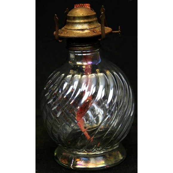 VTG Hurricane Lantern Clear Twist Round Sphere Oil Lamp - Picture 3 of 9